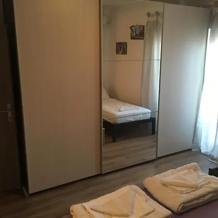 Sanja Apartment *